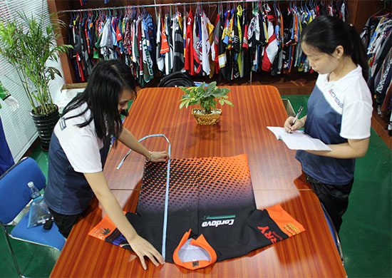 How to Custom Team Apparel with Sportswear Manufacturer in China.