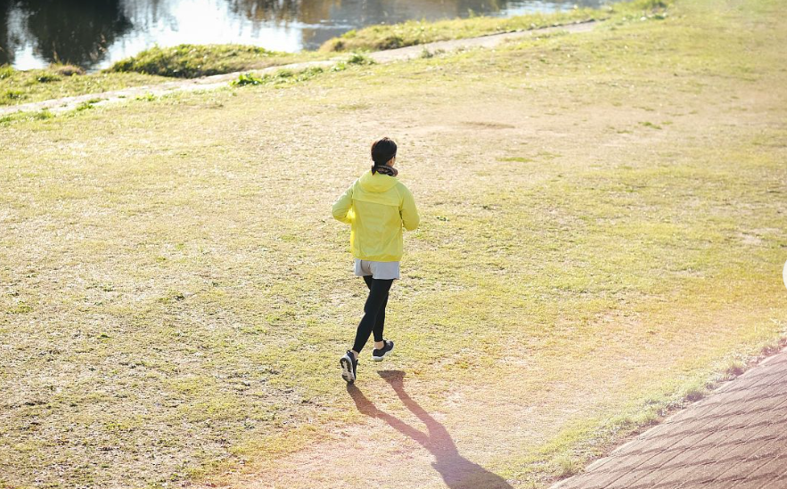 Why do We Need Sun Protection Clothing for Outdoor?